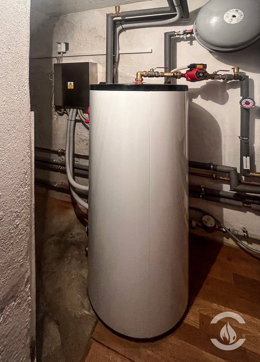 MistrTopic's tweet photo. ACOND PRO R

Představujeme další nainstalované tepelné čerpadlo ACOND PRO R.

Celý článek:

https://t.co/ZjTPV3crRG

#MistrTopic #MistrTopič #spojimevaseenergie💧🔥 #Bakov #bakovnadjizerou #ACOND #pror #AcondCentrumMladaBoleslav #vytapeni https://t.co/duLgBEDP88