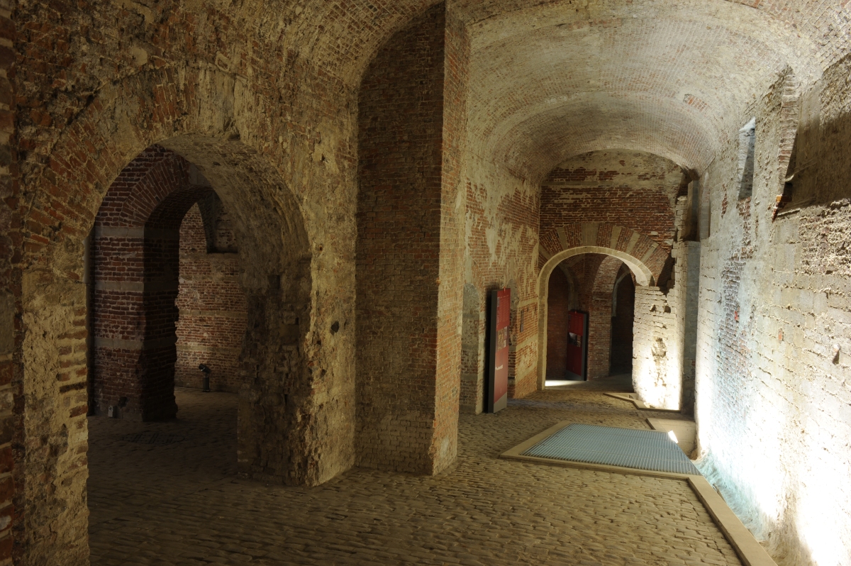 CAROLUSVEMPEROR's tweet photo. Propuesta: conocer el palacio de #Coudenberg en 3D 🕶️
¿Qué te parece? Una experiencia única que te permite obtener una vista global de todos los espacios del Palacio. Te contamos cómo hacerlo aquí 👉https://t.co/VT1WlOAboR
#ItineraCarolusV
@visitbrussels @CultureRoutes https://t.co/bVplSj2NA4