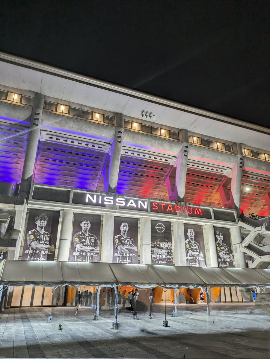 moon820_yy's tweet photo. 日産スタジアム行ってきました〜✨
VC席しかもほぼ正面！
めちゃくちゃ、めちゃくちゃ良かったです！！！
とっても見やすいしサプライズも💞
稲葉さんの声も美しく✨　
あっという間すぎて悲しい〜😭
#Bz2023 
#Bz35th 
#Pleasure2023STARS 
#日産スタジアム https://t.co/Dh8H8YbQEw