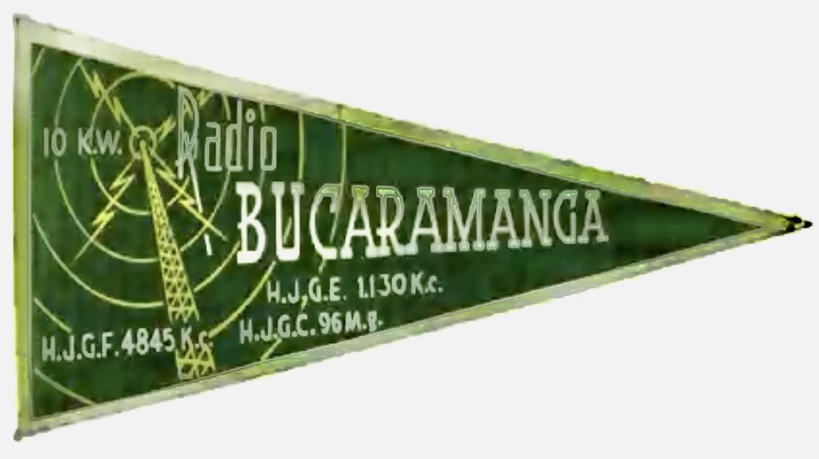 andosc1's tweet photo. Radio Bucaramanga, primera emisora de la región, fundada por Gustavo Sorzano Jimenez en 1934, funcionó en la plaza de mercado central, posteriormente en la Quinta Sorzano en la Cra 15 entre calles 36 y 37 ( hoy edificio Colseguros), y su primera emisión se da el 27 de octubre de 1934, con la presencia de las principales autoridades de la ciudad y la presencia del alcalde Valentín Gonzalez. En dicha emisora se formaron personajes de radio a nivel nacional, como Julio Nieto Bernal, José Antonio Churio, Fernando Ardila Plata.