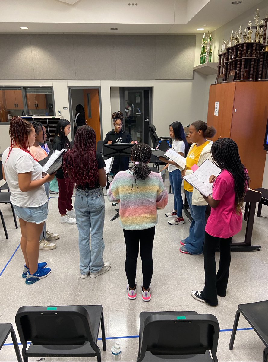 Michael Leonas, M.MEd. (he/him/his) tweet media