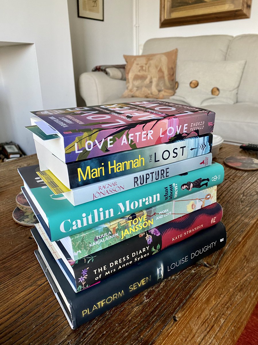 hayleylotusflo1's tweet photo. Resting up today with a fantastic view of Northumberland countryside and a pile of new acquisitions from @CogitoBooks to enjoy. #newbooks #bookbrowsing #bookshelf @FaberBooks @ChattoBooks @PenguinUKBooks @EburyPublishing @OrendaBooks @orionbooks https://t.co/plzY93MjnL