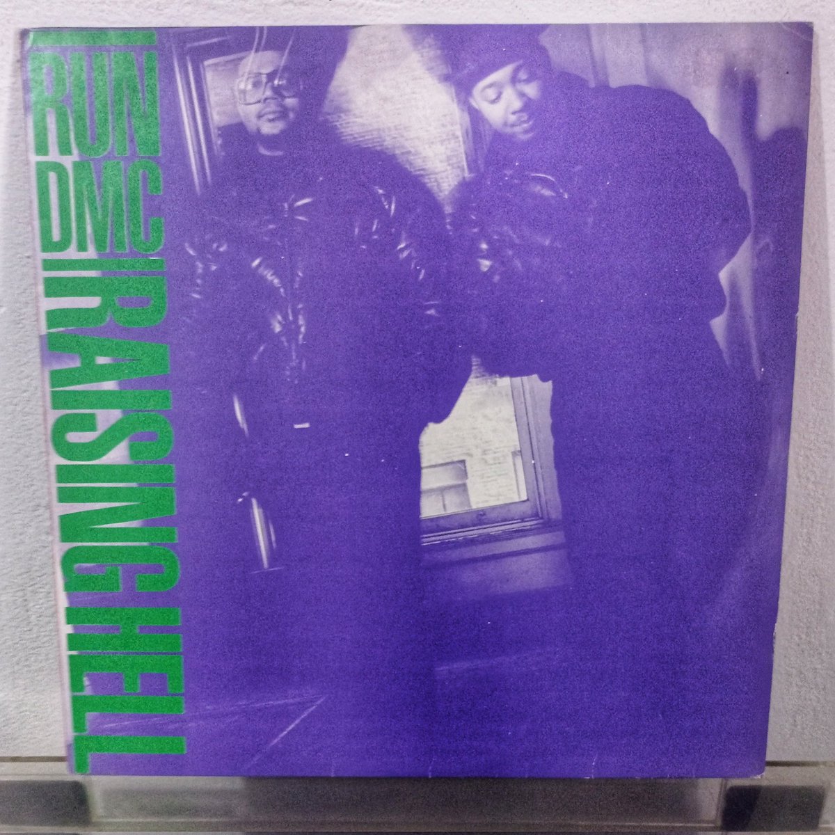 RogerioRocker's tweet image. Run-DMC – Raising Hell #vinil #LondonRecords #id8280181 #Polygram #Fonobrás #ProfileRecords #tambémemmusicassete #stereo #sérielilás #vinyl #vinylpost #vinylcollection #vinylcollector #discoécultura #lps #longplays #tocadiscos #gradiente #d35 #gs11 #HipHop
instagram.com/p/Cwu4EFXAnzK/…