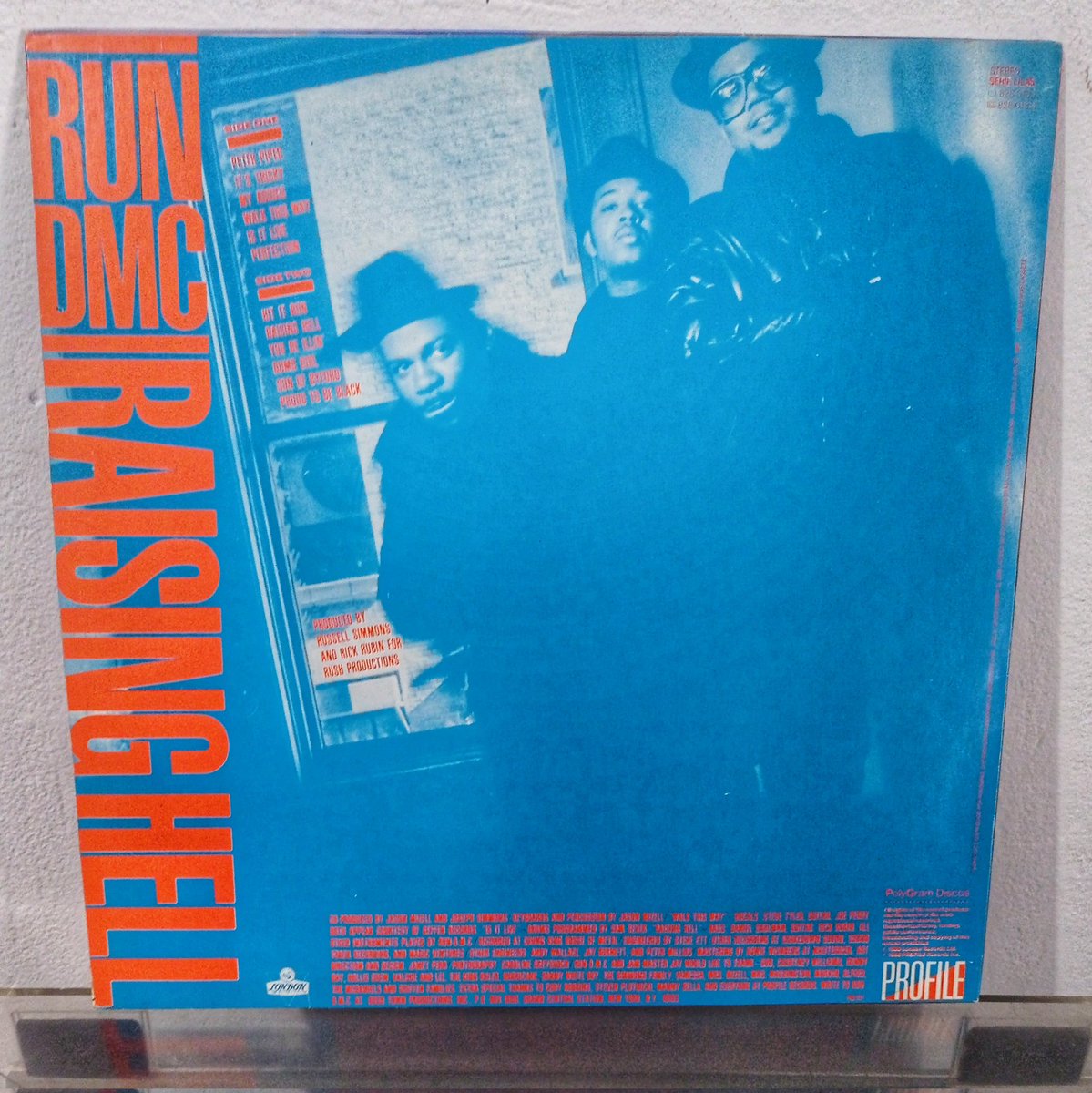 RogerioRocker's tweet image. Run-DMC – Raising Hell #vinil #LondonRecords #id8280181 #Polygram #Fonobrás #ProfileRecords #tambémemmusicassete #stereo #sérielilás #vinyl #vinylpost #vinylcollection #vinylcollector #discoécultura #lps #longplays #tocadiscos #gradiente #d35 #gs11 #HipHop
instagram.com/p/Cwu4EFXAnzK/…