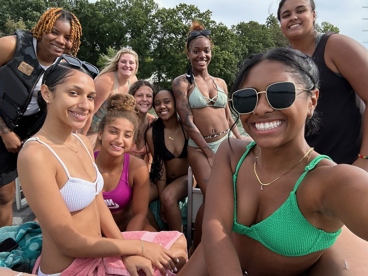 Great Lake Day after 1st week on campus! ✈️🏀 #jacksoncollege