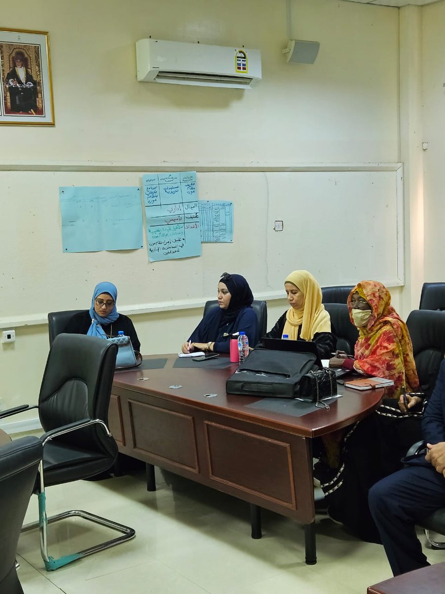 WhdtZ's tweet photo. عودا حميدا... وعام دراسي ملئ بالانجازات
عقد اليوم الاجتماع الاول لمشرفي الرياضة المدرسية  بتعليمية ظفار. استعرضت من خلاله الفاضلة / خديجة قطن اهم مستجدات المادة لتجويد الزيارات الاشرافية. https://t.co/6KFi13r5f4