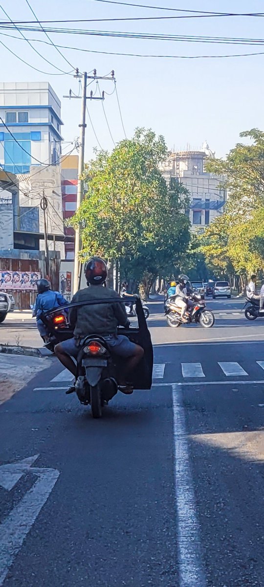 faafrizal's tweet image. hmm ....🤦 🤦