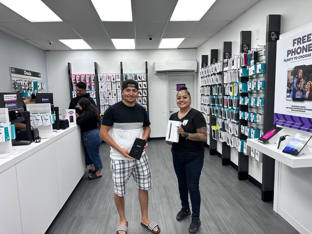 Stacie Llaurado (@staciellaurado) on Twitter photo New look, same great service with none of the yada, yada! Come check out the first of many newly redesigned <a href="/MetroByTMobile/">Metro by T-Mobile</a> stores at:
π3918 W Rosecrans Ave, Hawthorne, CA 90250
<a href="/thayesnet/">Terry Hayes</a> <a href="/Sentowski8/">MJS</a> <a href="/eddienavarrete/">πππππ πππππππππ</a> #TeamMetro #GrowLA New look, same great service with none of the yada, yada! Come check out the first of many newly redesigned <a href="/MetroByTMobile/">Metro by T-Mobile</a> stores at:
π3918 W Rosecrans Ave, Hawthorne, CA 90250
<a href="/thayesnet/">Terry Hayes</a> <a href="/Sentowski8/">MJS</a> <a href="/eddienavarrete/">πππππ πππππππππ</a> #TeamMetro #GrowLA
