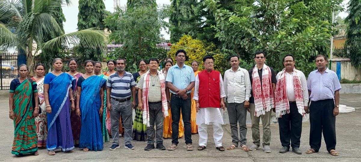JhJrpss's tweet photo. ट की राशि रसोईया का मानदेय और सुदूर पाट क्षेत्र में चुनिन्दा विद्यालयों में बायोमैट्रिक की समस्या प्रखण्ड शिक्षा प्रसार पदाधिकारी का रुखा व्यवहार की शिकायत जिला शिक्षा अधीक्षक महोदया से करने का अनुरोध किया गया l https://t.co/Y7rs8nMu58
