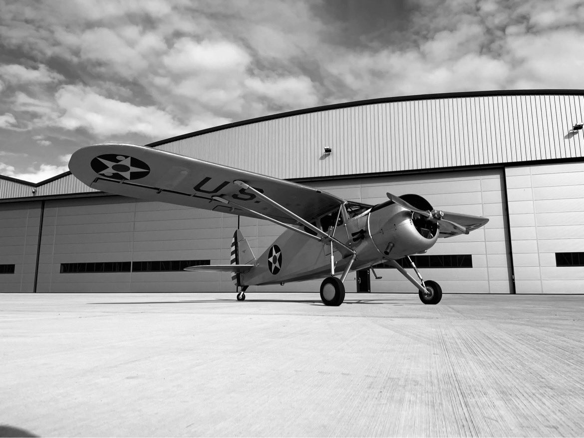 dragongirl94's tweet photo. A fun trip to #Oxford during the week I’m the #argus
#blackandwhite #fairchildargus #radial #radialengine https://t.co/TKiEMmD579