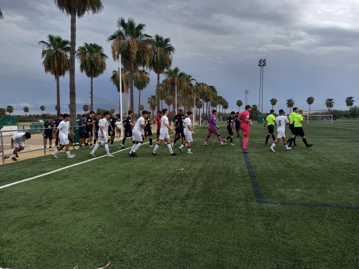 MarquinaOsuna's tweet photo. Ciudad Deportiva Rafael Gomez
Juvenil DHonor
@CordobaCF_ofi / @AcademiaUDA
@manuogallas
#Bugui
#Dylan
#Alex ramirez
@rgfootball_web https://t.co/q9cYxPZMyf