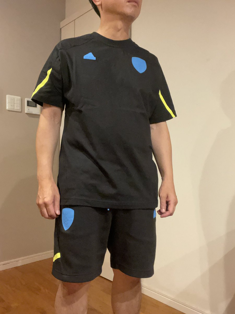 coyg_a's tweet photo. 別々に頼んでたけど、今日同時に着弾!!
先に頼んでたアウェイより先にサードが届く。
サードは前から決めてた #4white
今日はサード着て応援する📣 https://t.co/lSnXQ1yv7O