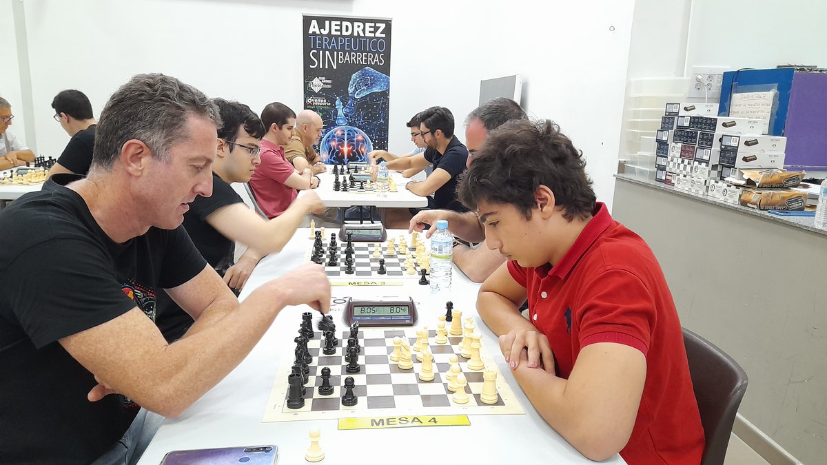 ajoblancochess's tweet photo. Imágenes Ajedrez Sin Barreras
@FJyD https://t.co/SyNJo9GYiA