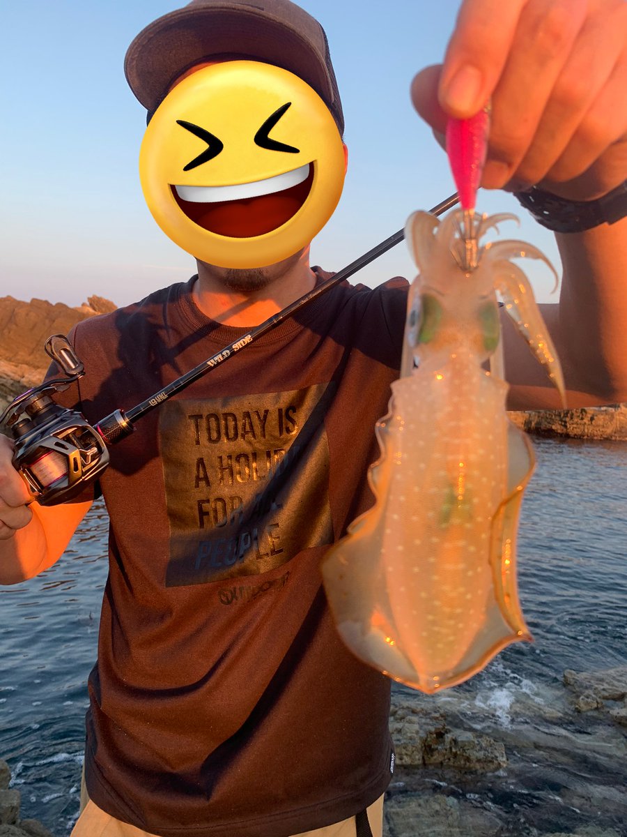 OJIMON_86's tweet photo. もはや恒例になりつつある9月のイカ釣り🦑(今年もバスタックル💦)
今日は様子見という感じで午後から知人に同行させてもらったんですが、まさかの20杯近くの釣果❗️ヤバい普通に楽しかった😆
#エギング #男鹿 https://t.co/TTAfEV2ztt