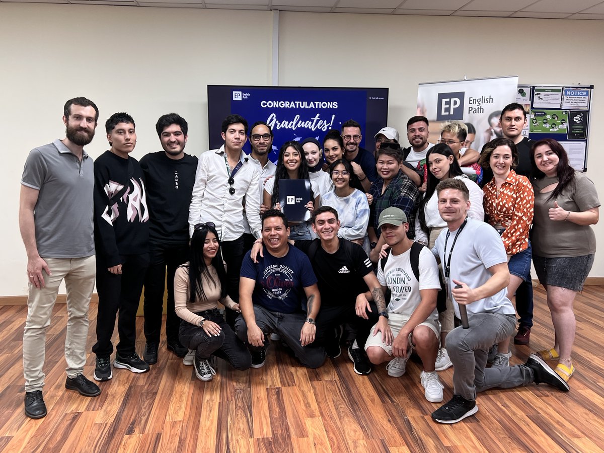 EnglishPathUK's tweet image. Hats off to our graduates!

EP Dubai celebrates the achievements of its amazing students.

Your journey with us has been inspiring, and we can't wait to see your future unfold.

Visit us for more: bit.ly/3P5t1Ji

#EPDubaiGraduation #NewBeginnings #EPCommunity #EPMoments