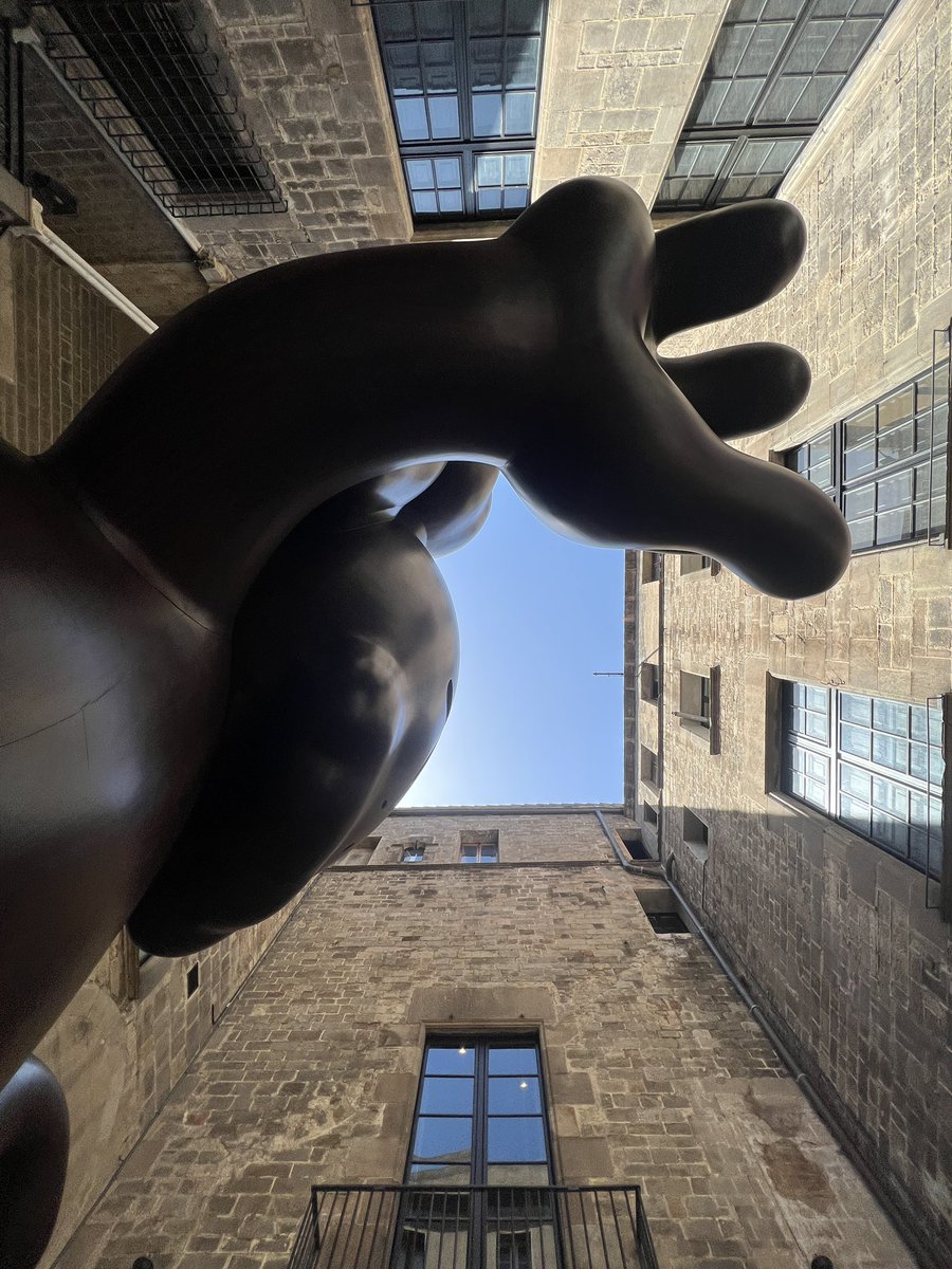enrimelato's tweet photo. In art we trust @moco_museum https://t.co/q9qJHLpl8M