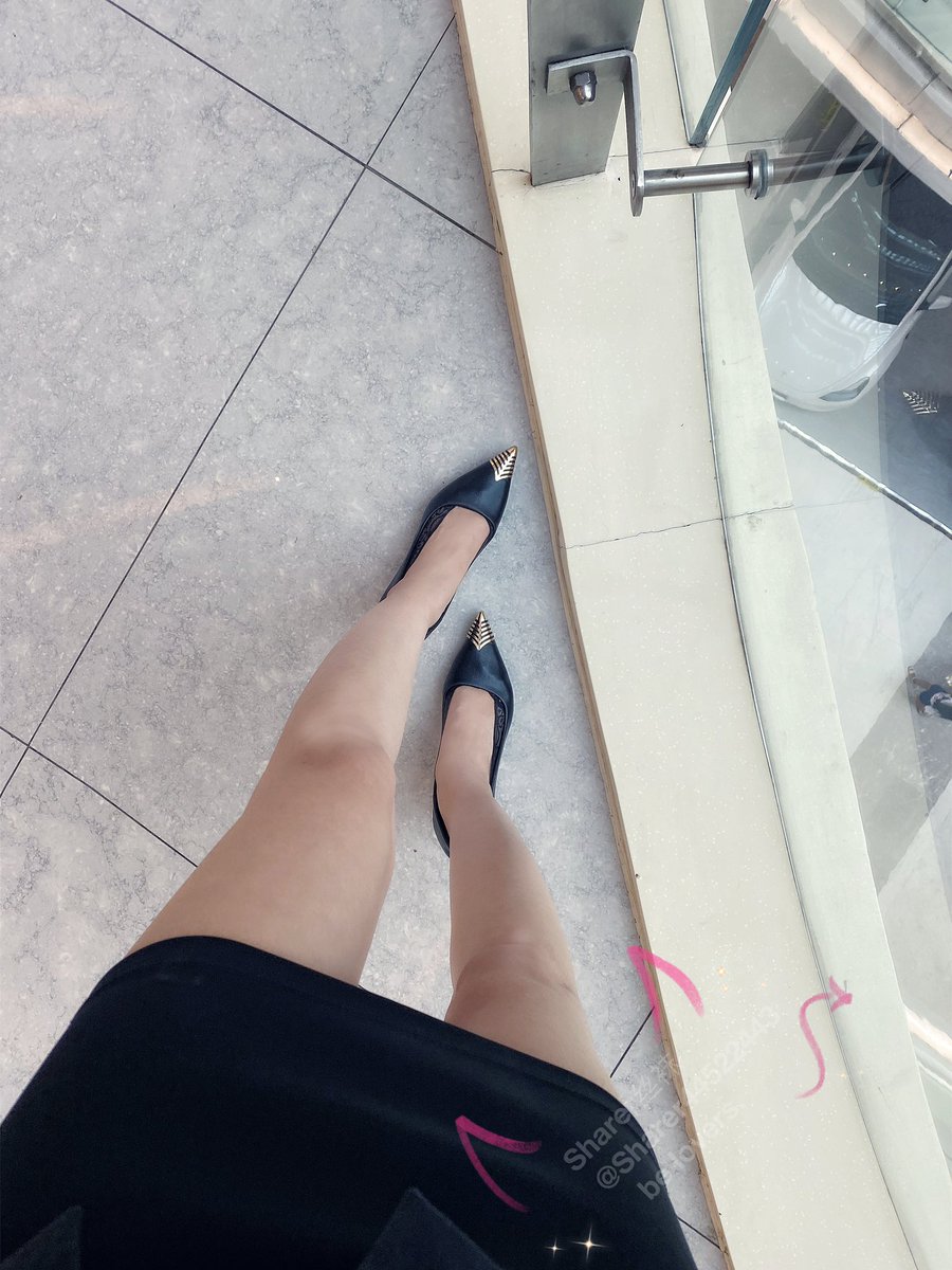 🎀露点蕾丝边有加分吗？该怎么跟你形容呢…很香！ https://t.co/t5a83BU7WL