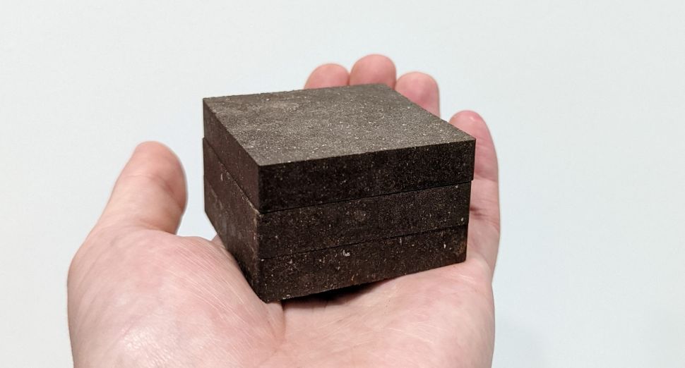 Vilavaite's tweet photo. "Potatoes are better than human blood for making space concrete bricks"
https://t.co/Jj3NQwtkTu
"#StarCrete, a material made of #potato starch, salt and simulated Mars or moon dirt, is twice as strong as conventional concrete" https://t.co/nBibzhRj5H