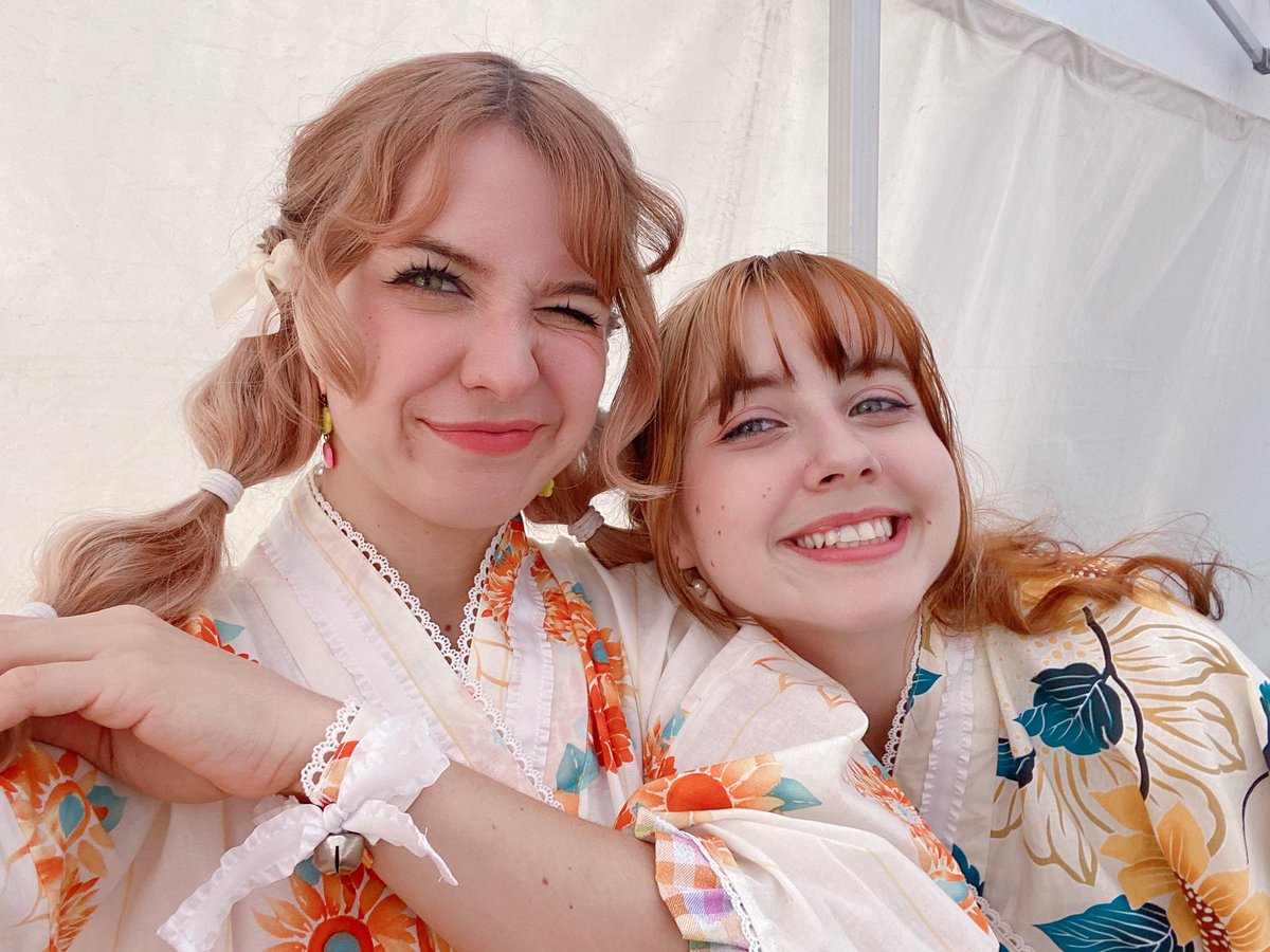 marmachu's tweet photo. I collected a selfie with each member of @melo__para at Matsuri yesterday! 🧡🌟 Everyone liked the new Yukata costumes I’m so happy. ☺️ I really wanted to do my best sewing them &amp; bring Tea a little bit of Japan~! 💜💫 

#jpopidol #ausidol https://t.co/12Q6YglxHm