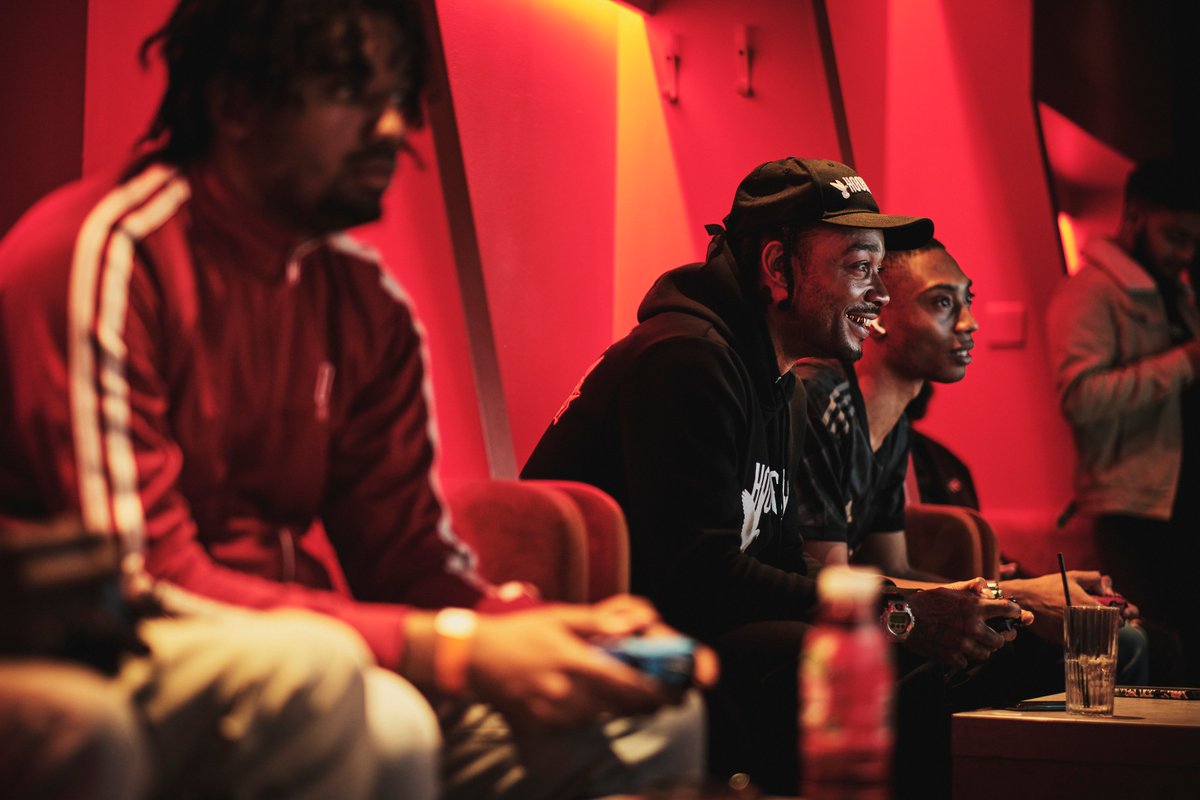 Phew Nguyen 📷 tweet media