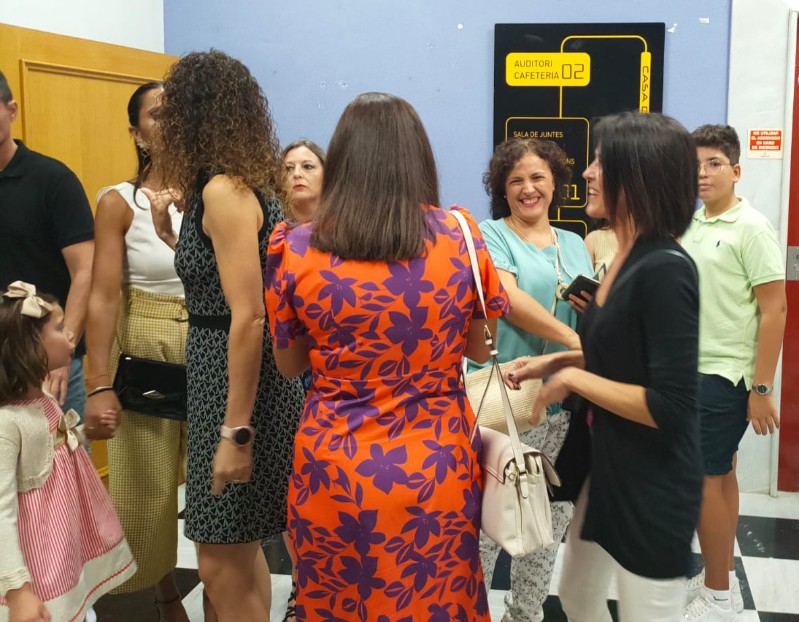 PSPV_PVallbona's tweet image. 🔥ACTE DE COMIAT D'ANDREA, JUDITH I LES CORTS D'HONOR 
Durant un any heu representat a La Pobla de Vallbona amb il.lusió, esforç i responsabilitat, i heu viscut experiències meravelloses que us pertanyen per a sempre.

#LPV #lapobladevallbona #falleresmajors #viurelapobla