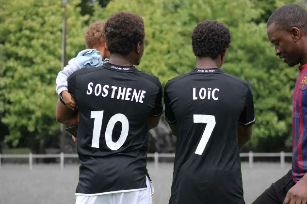 jumeauxlxs's tweet photo. 🐐🐐⚽️ @mr_mnd7 @LKaliTchikati @SostheneKaliT https://t.co/FhedKkNqUD