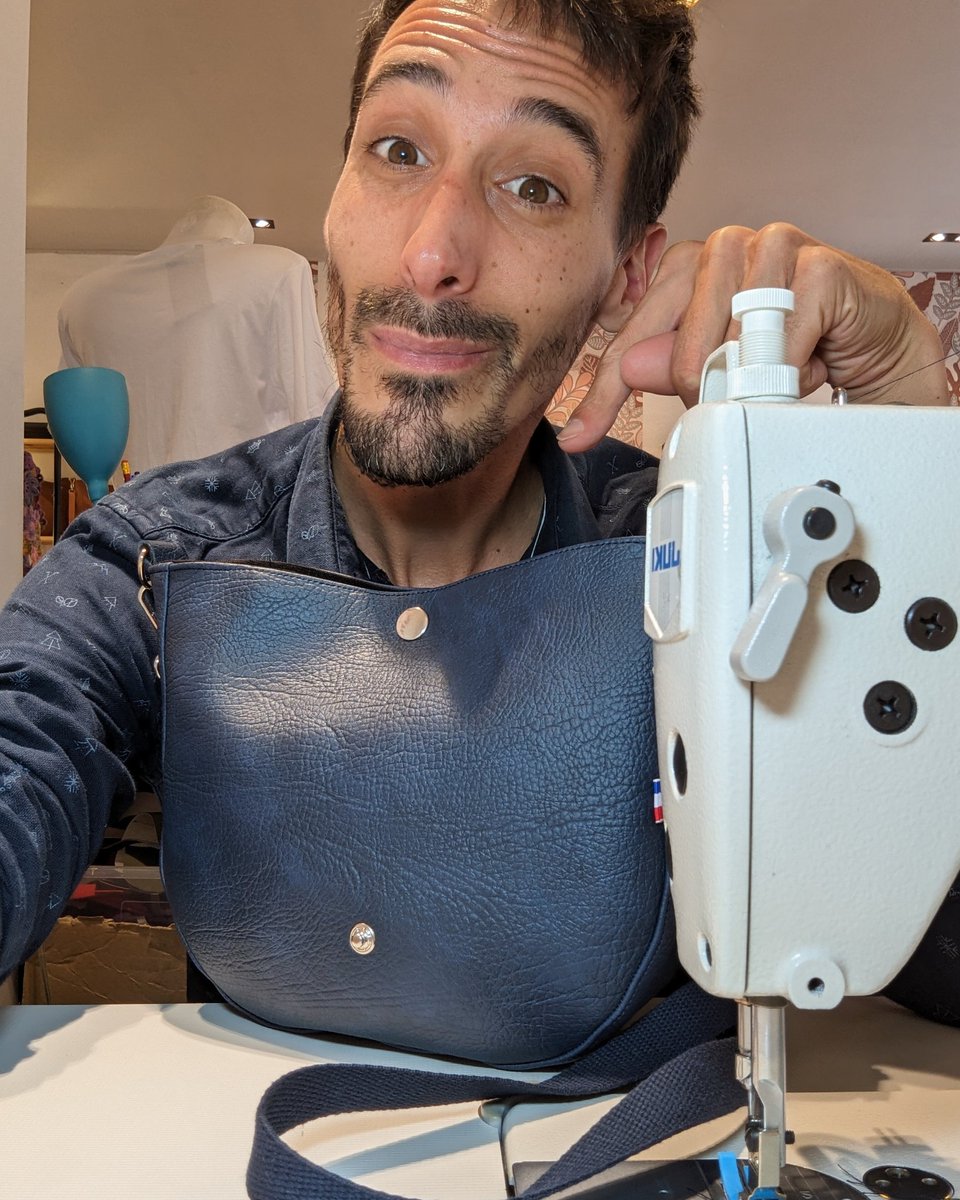 FabuleSacs's tweet photo. Le retour ... 

#artisan #fabulesacs #bags https://t.co/Qs5DL4Bj0Z