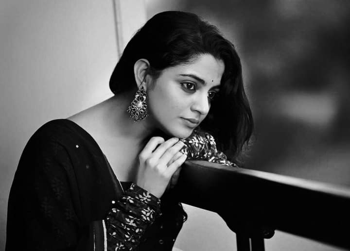 SMurali0108's tweet photo. மக்களை அவர்களின் கடந்த காலத்தை வைத்து ஒருபோதும் மதிப்பிடாதீர்கள்.

மக்கள் கற்றுக்கொள்கிறார்கள். 

மக்கள் மாறுகிறார்கள்.  

மக்கள் நகர்கின்றனர். https://t.co/pncvCHSd8I