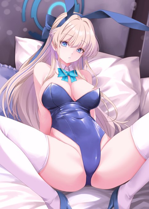 トキ。バニーガール。開脚。#ブルアカ 