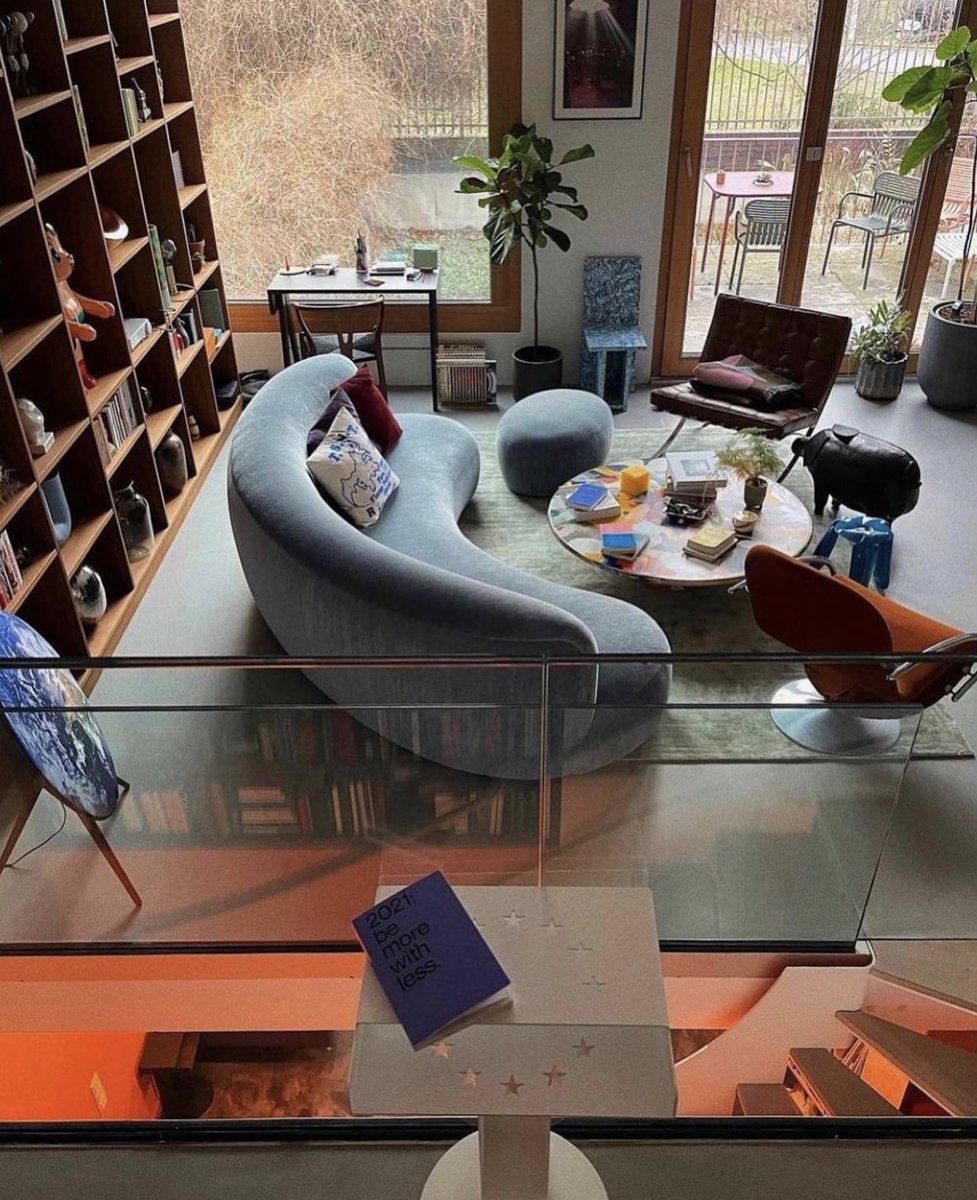 Outlander Magazine tweet media