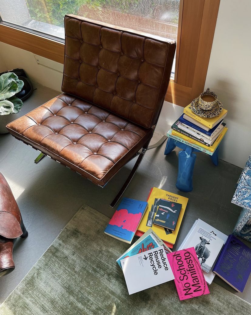 Outlander Magazine tweet media