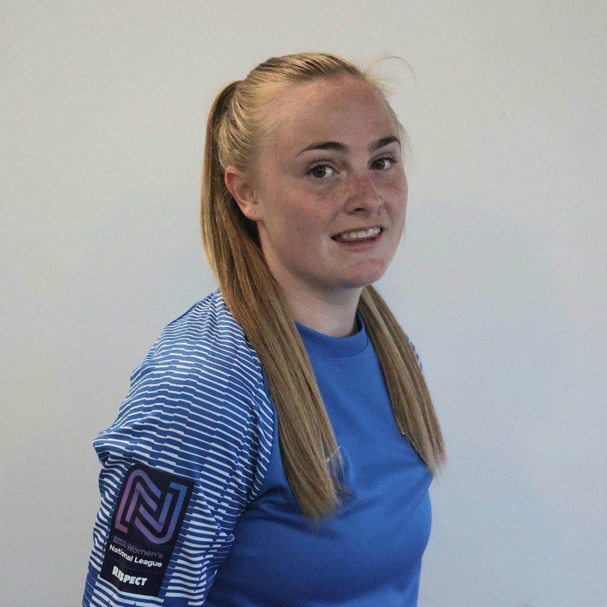 📢 POTM Awards 📢

This is becoming a bit of a habit...

Congratulations to <a href="/FayeDale04/">faye dale</a> who once again was voted POTM by her own teammates against <a href="/LeafieldAthLFC/">Leafield Ladies FC</a>

<a href="/KenzyCollingbo1/">Kenzy Collingbourne</a> picked up the opposition award 👏 

#UTD 

📸 <a href="/Riggwelter1698/">Tony WHISTON</a>
