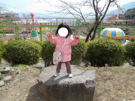 syaramell's tweet photo. 幼少期の写真を絵にした！たのしい
 #絵描きさんと繫がりたい  #絵柄が好みっていう人にフォローされたい https://t.co/WqK0Fk8nHh