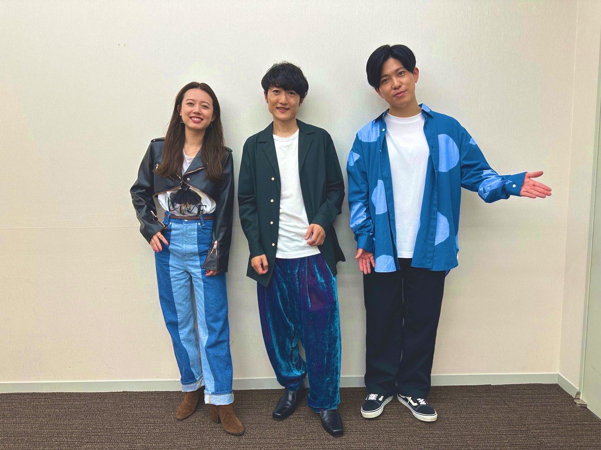 rikimal's tweet photo. #関ジャム 
このあと23:00~
出演します！

宜しくお願いします！
みんな服装の色味が被っていたよー！ https://t.co/SOmOkdjRrz