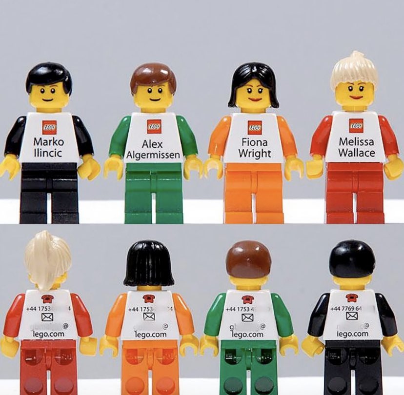 LEGO社の名刺、だそうです。ぜひ貰いたい。デジタル化で紙の名刺が形骸 