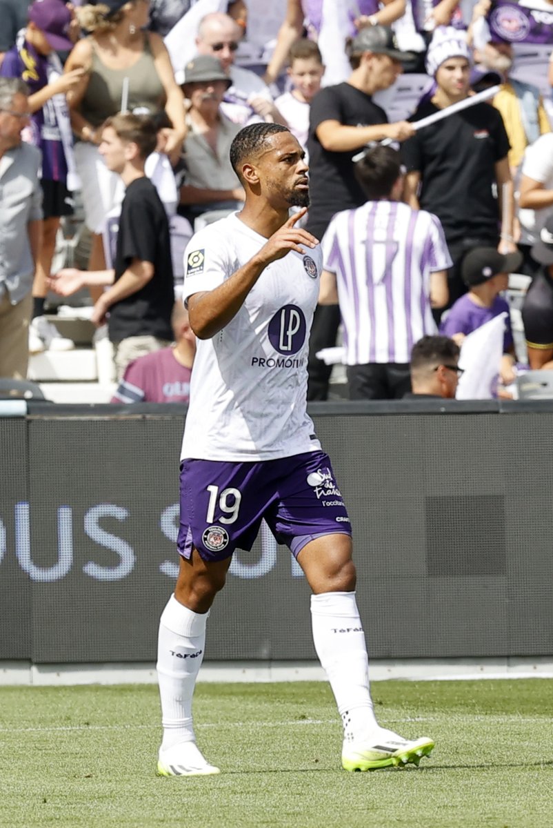 Premier but de <a href="/magri_10/">Magri_11</a> avec le <a href="/ToulouseFC/">Toulouse FC</a> 🥇⚽️

#TFCCF63