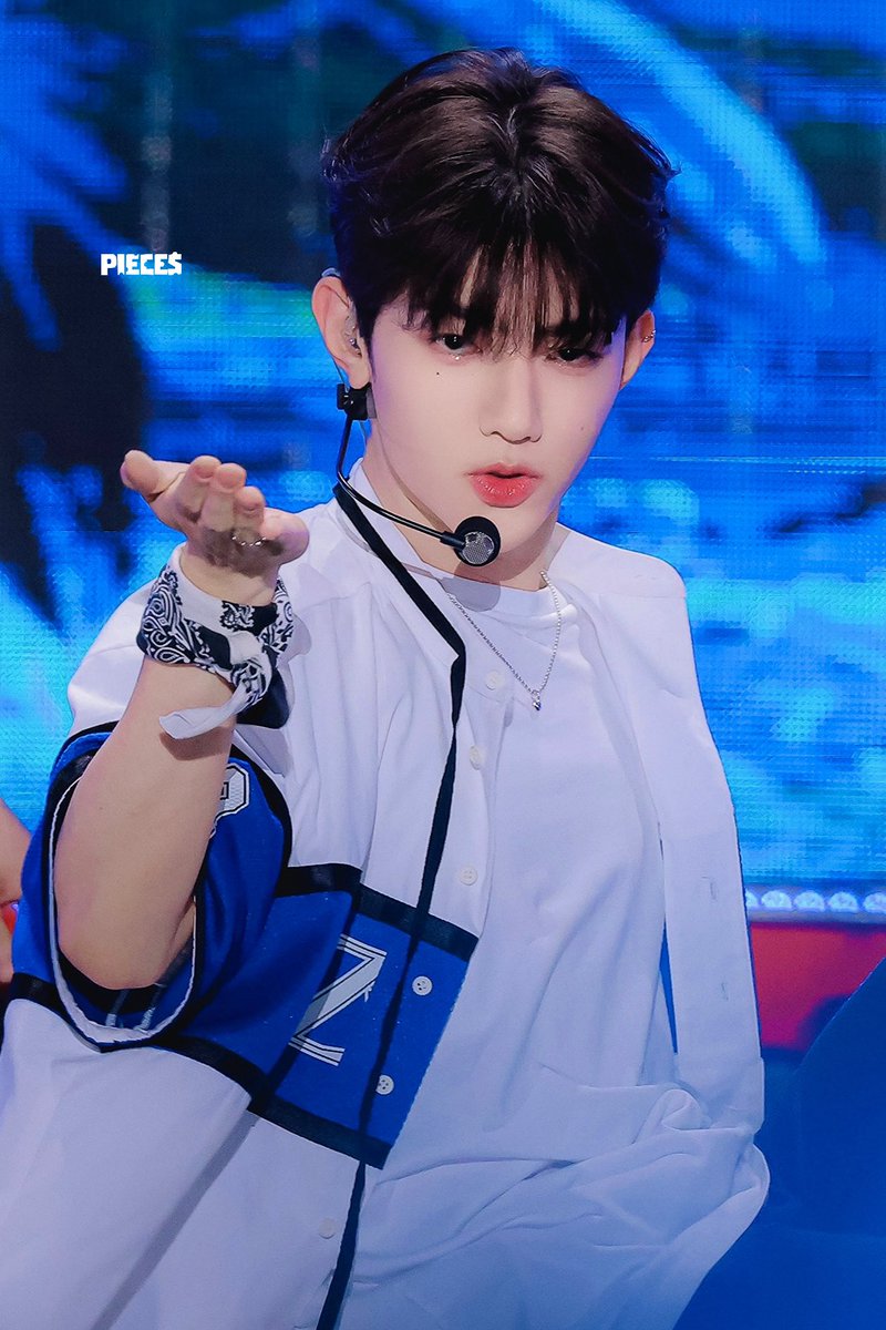 230807  HQ

무대에서 너무나도 빛나는 왕자님

#장하오 #ZHANGHAO 
#제로베이스원 #ZEROBASEONE #ZB1