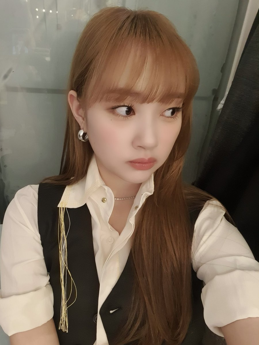 CSR_offcl's tweet photo. 입 안에 무엇을 숨겼을까요?😋

#첫사랑 #CSR #금희 #GEUMHEE https://t.co/OZg5P68Mzx