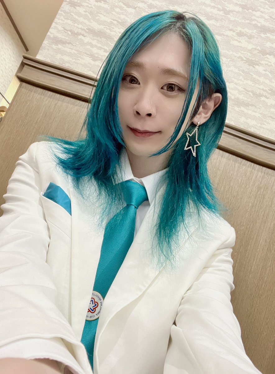 カリスマサミット ご来場いただいた皆様、 配信をご覧の皆様、 本日は