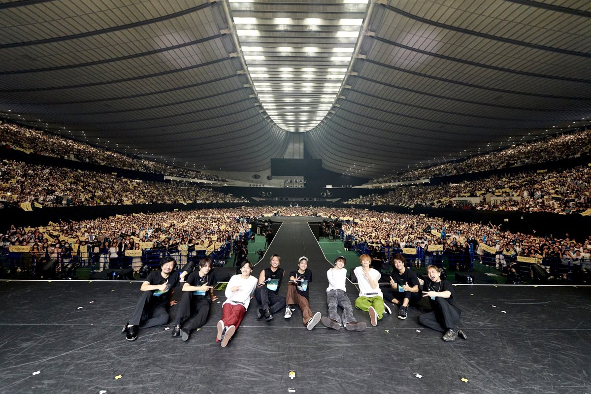 Da_iCE_STAFF's tweet photo. 【Thank You!!】
Da-iCE ARENA TOUR 2023 -SCENE- 

2023.9.3 FINAL
@国立代々木競技場 第一体育館(DAY2)

▼#SCENE SETLIST PLAYLIST
https://t.co/YJfyALVnO1

#Da_iCE_ARENATOUR2023 #Da_iCE #Da_iCE_CUBE #アフタートーク https://t.co/HEM29mRQuT