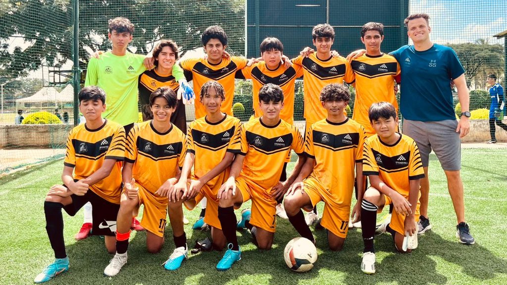Both our @Stonehill_SIS high school football teams got off to winning starts in their first league games of the year against BIS on Friday. Wishing them all the best for the season ahead. Go Tigers! #SISLearns