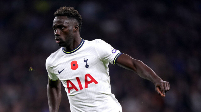 asistkolikk's tweet photo. 🟡🔴 Davinson Sanchez’in menejeri, Galatasaray ile sözleşme görüşmelerini bitirmek için önümüzdeki saatlerde İstanbul’da olacak.

İki klubünde anlaşması bekleniyor.
.
BOŞ YAPMA Coutinho Thomas Partey Samiyen Ali Ece Yağız Samoş Manchester United Cristiano Ronaldo Penaltı Beşiktaş https://t.co/9sbXCwOoZ7