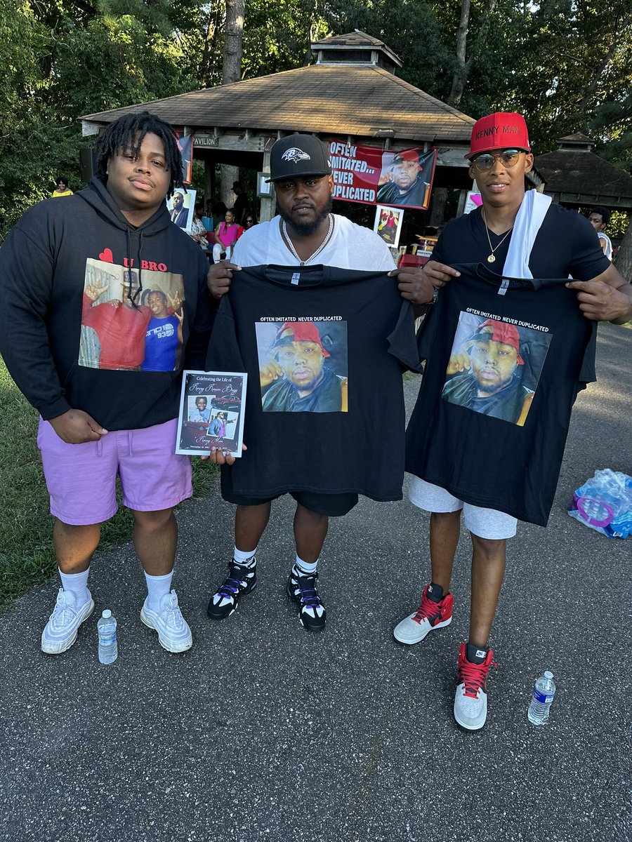 RVApointOfViews's tweet photo. Forever Kenny Man #804Legend https://t.co/tsLW3WqkUN