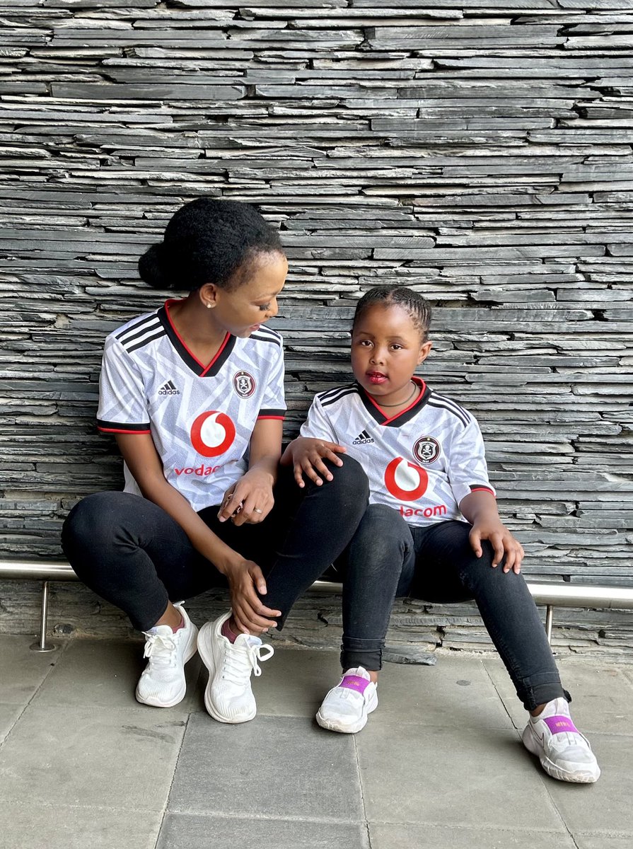 Rare_gemstone's tweet photo. Isaa Matchday ❤️

#oncealways
#COYG https://t.co/Rdu8JOwQNJ