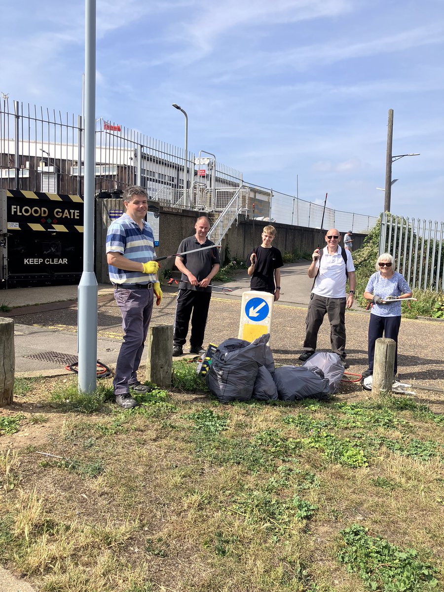 Riverside Community tweet media