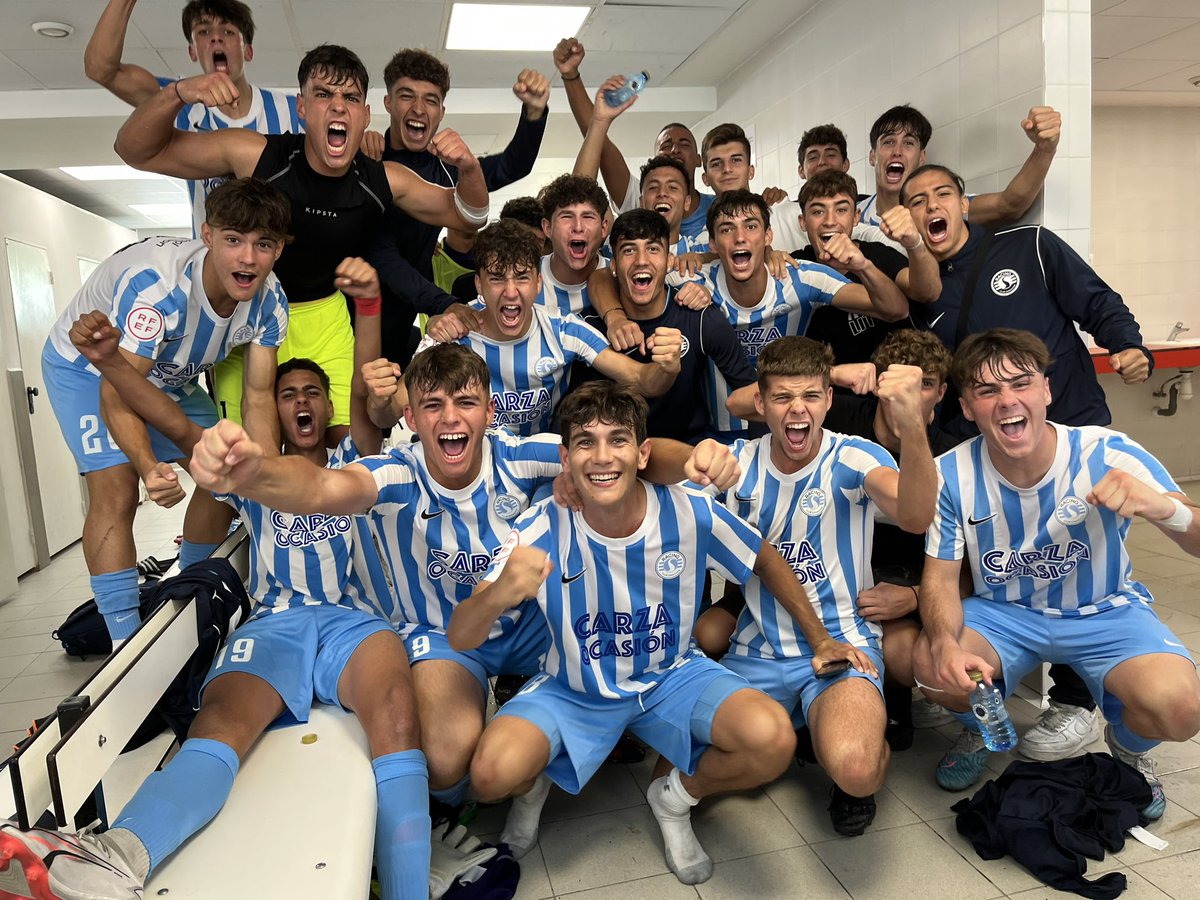 ✅ 𝑳𝑨 𝑷𝑹𝑰𝑴𝑬𝑹𝑨𝑨𝑨𝑨𝑨𝑨

💥 El Juvenil A se estrenó en la División de Honor Juvenil con victoria ante el Sabadell (1-0). 

🤯 Estreno soñado. ¡Gracias a todos los que han dado un ambiente ESPECTACULAR! 

#SomosRacing 💙⚽️
