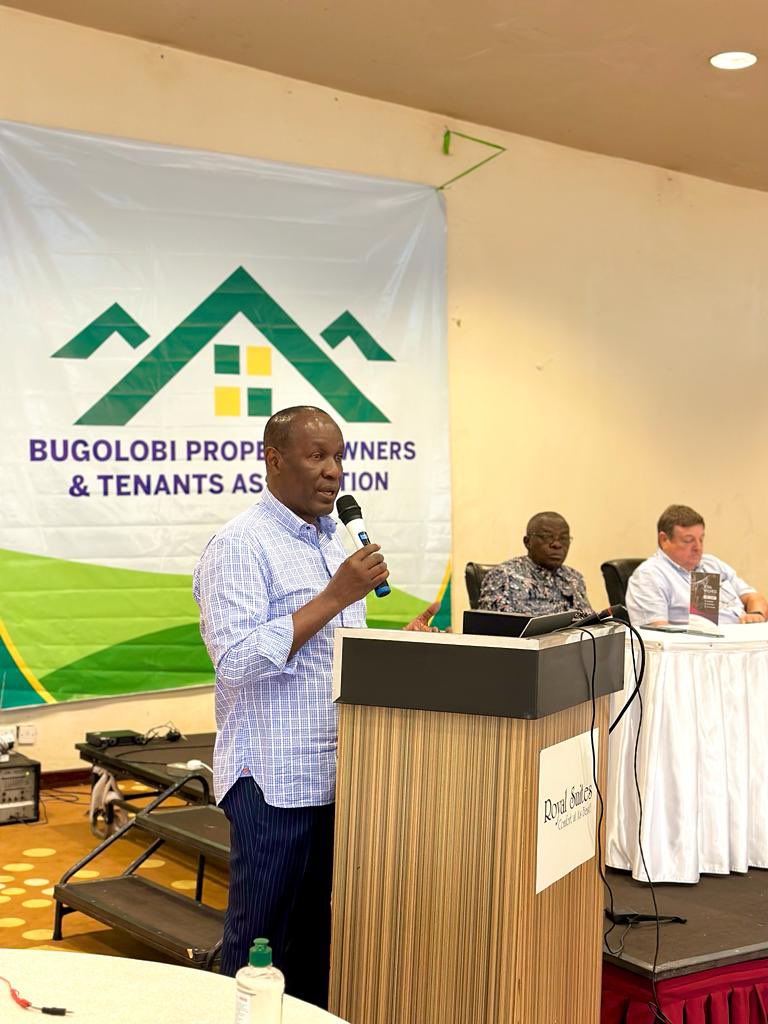 bamwinejnr's tweet photo. “We need to make Bugolobi the cleanest area in Kampala and the whole of Uganda; we don’t want to see any kaveera again here in Bugolobi.” -@Mukulaa
#BPOTA https://t.co/bVr0AtHiSJ