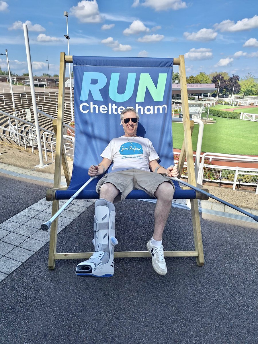 Wow what can I say, it’s a wrap. Team <a href="/Sue_Ryder/">Sue Ryder</a> you were incredible. Too many people to thank, every @SueRyderLCH runner, #volunteer &amp; supporter who came out to cheer everyone round in such heat. We’ll update soon but set to be a record #fundraiser, ps no I didn’t run 😂
