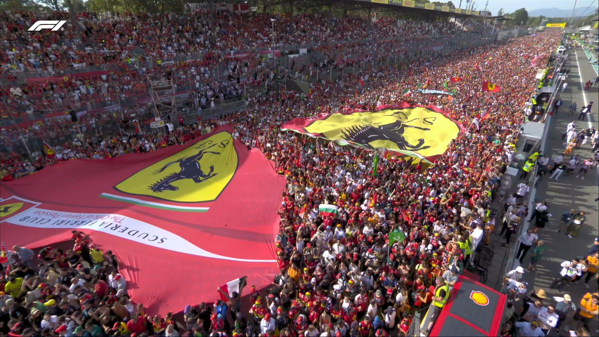 Monza is Red ❤️

#ItalianGP #F1