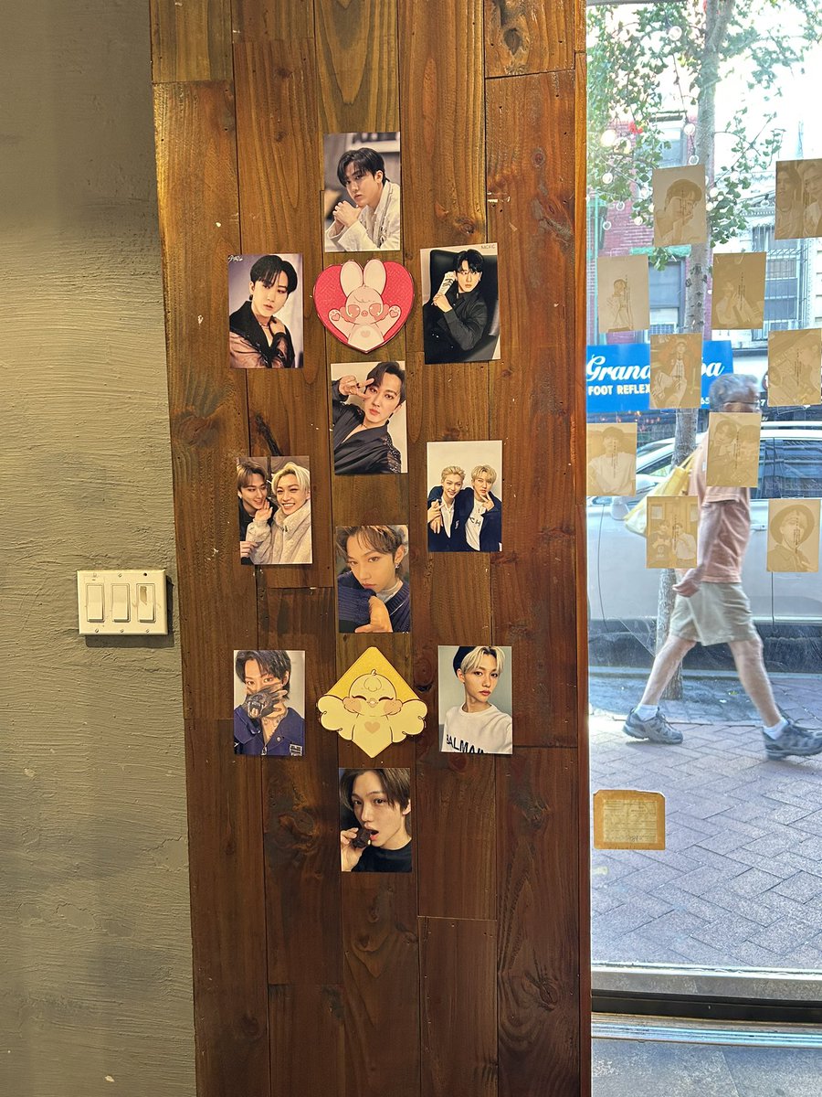 MoonKeyCafe's tweet image. Hey Stay! We’re here and All set up with @suenitosstudio ~! 
We’ll be here until 5, so come stop by~! 🥳💛